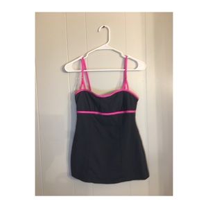 Gray and hot pink Lululemon tank